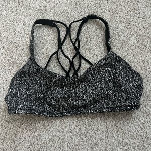 Free to be wild Lululemon bra size 8